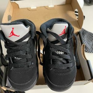 JORDANS retro size 5